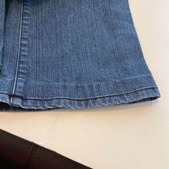Cabi women’s jeans size 10 length has been altered. See photos. - Picture 8 of 9